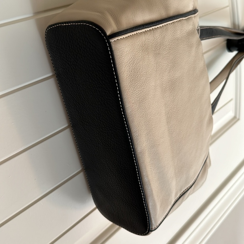 Brighton Tote - Picture 5 of 14